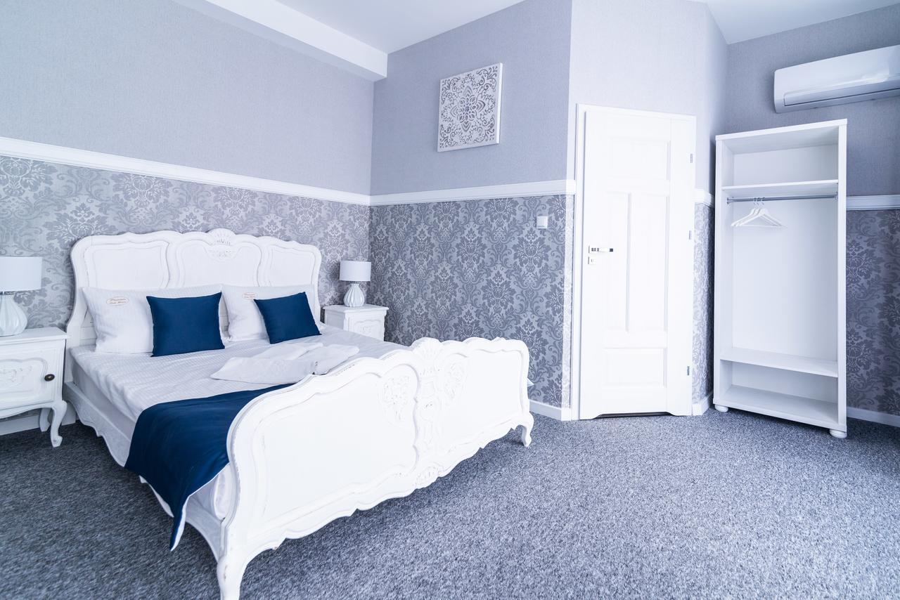 Premium - Bed & Breakfast Malbork Exteriör bild